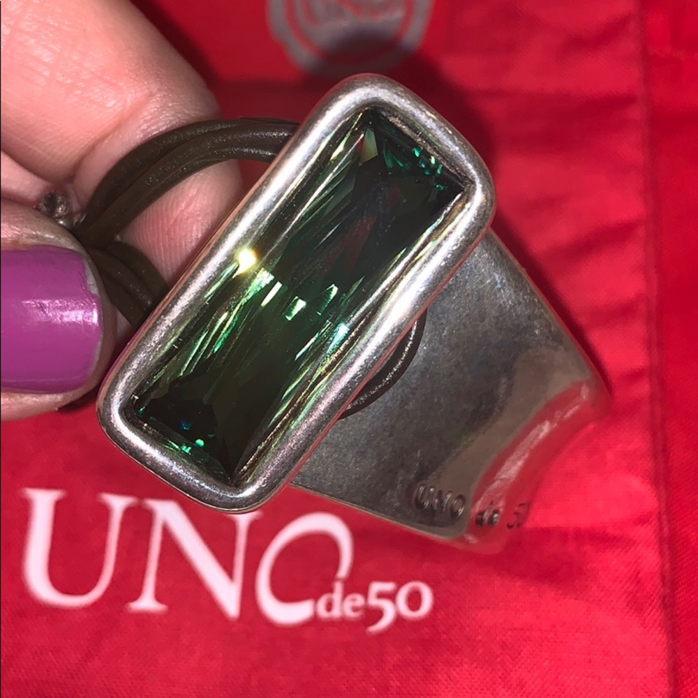 UNO de 50 Silver Bracelet with Green Gemstone